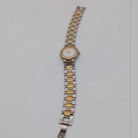 Citizen CQ 3030116 Gold and Silver Two-Tone Watch - Picture 2 of 4